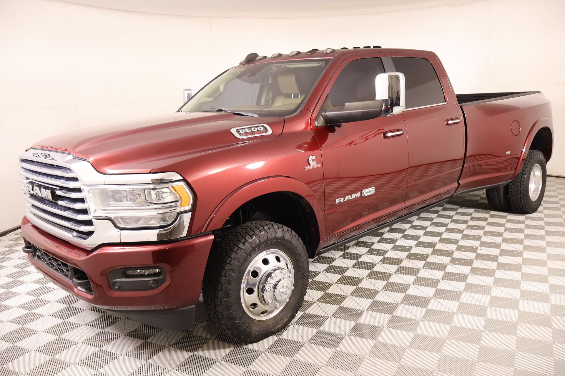 Used 2022 RAM 3500 Limited AWD/4WD image 11