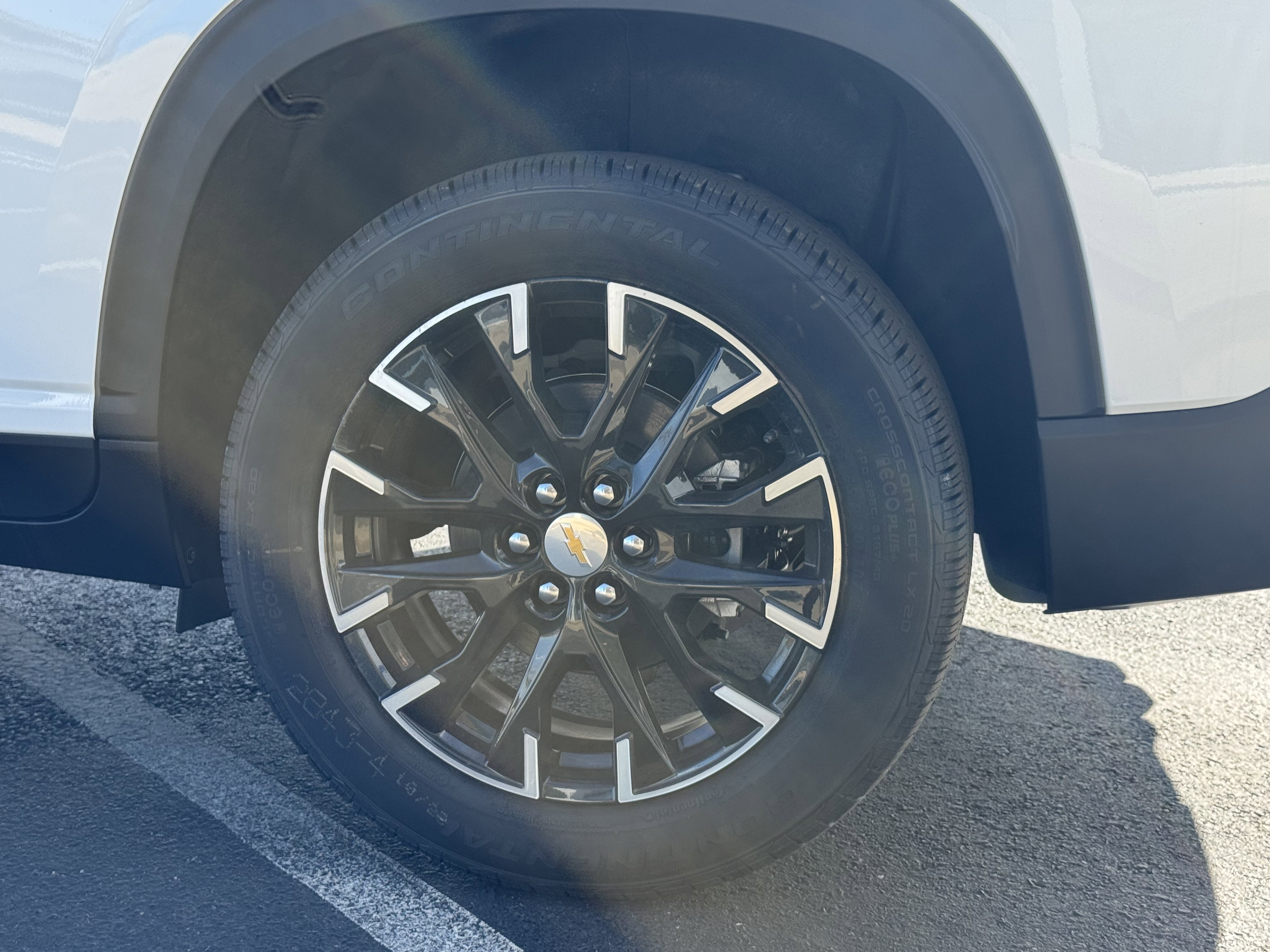 New 2026 Chevrolet Traverse LT w/ Sun and Wheel Package image 5