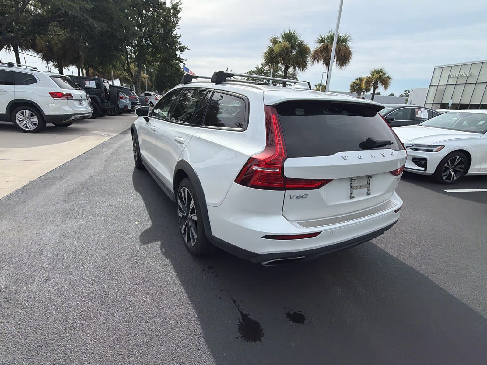 Used 2021 Volvo V60 T5 Cross Country w/ Climate Package AWD/4WD image 12