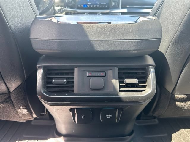 Used 2021 Ford F150 Lariat w/ Equipment Group 502A High AWD/4WD image 19