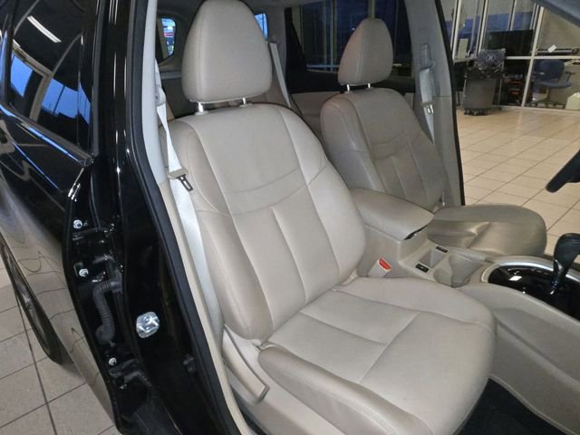 Used 2016 Nissan Rogue SL image 24