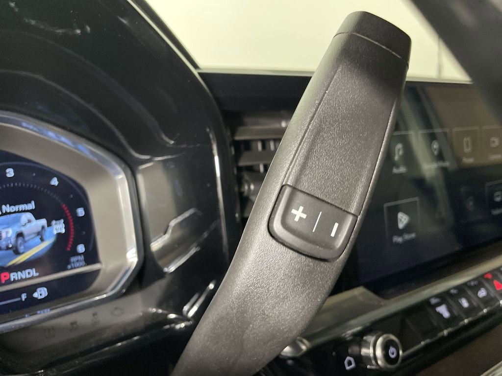 Used 2025 GMC Sierra 2500 SLT image 15