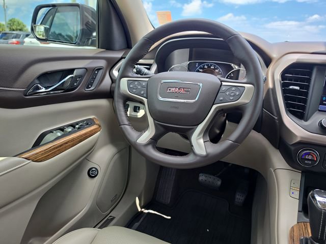 Used 2019 GMC Acadia Denali w/ Technology Package FWD image 9