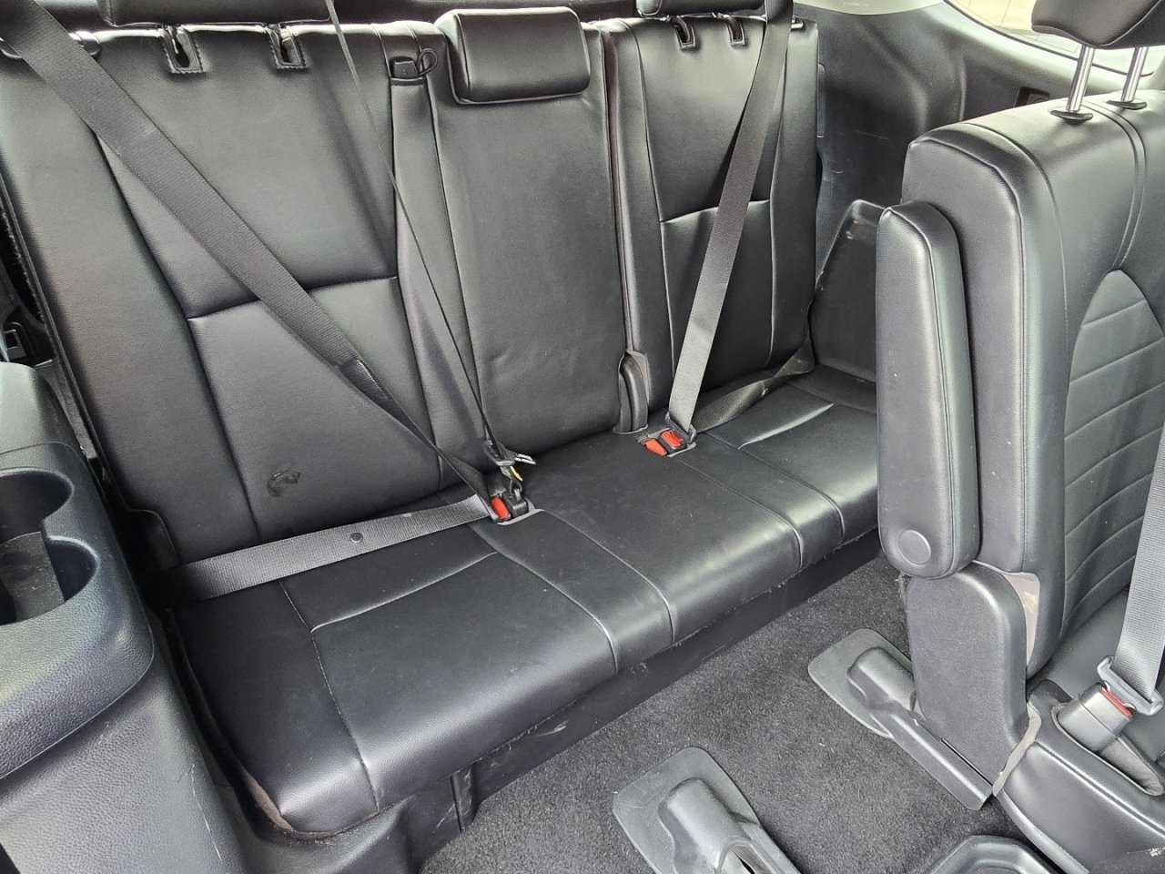Used 2022 Toyota Highlander XLE FWD image 21