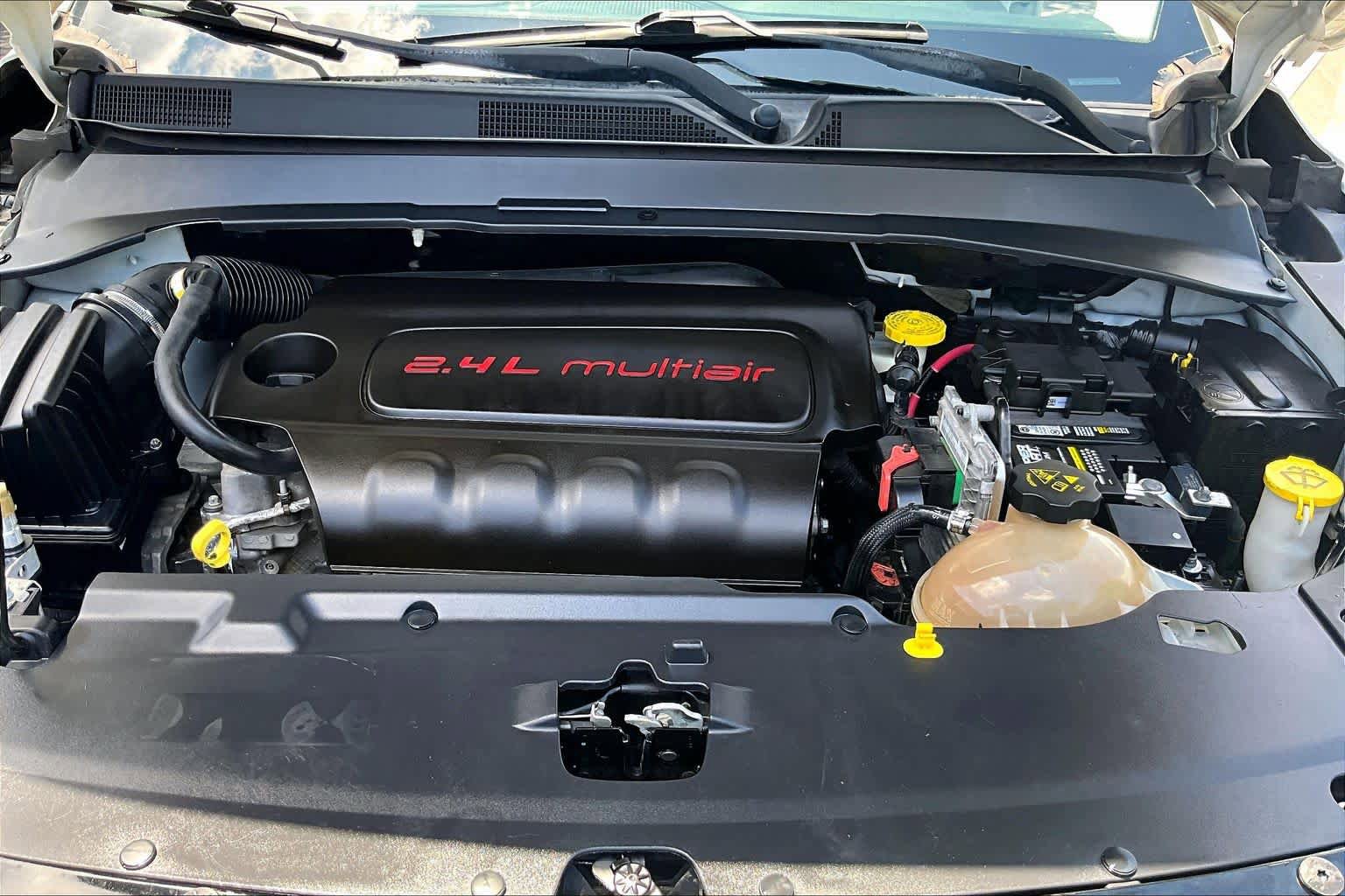 Used 2018 Jeep Compass Latitude w/ Popular Equipment Group FWD image 30