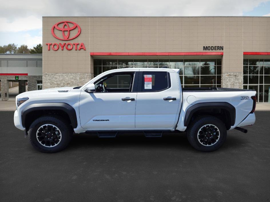 New 2025 Toyota Tacoma TRD Off-Road AWD/4WD image 8