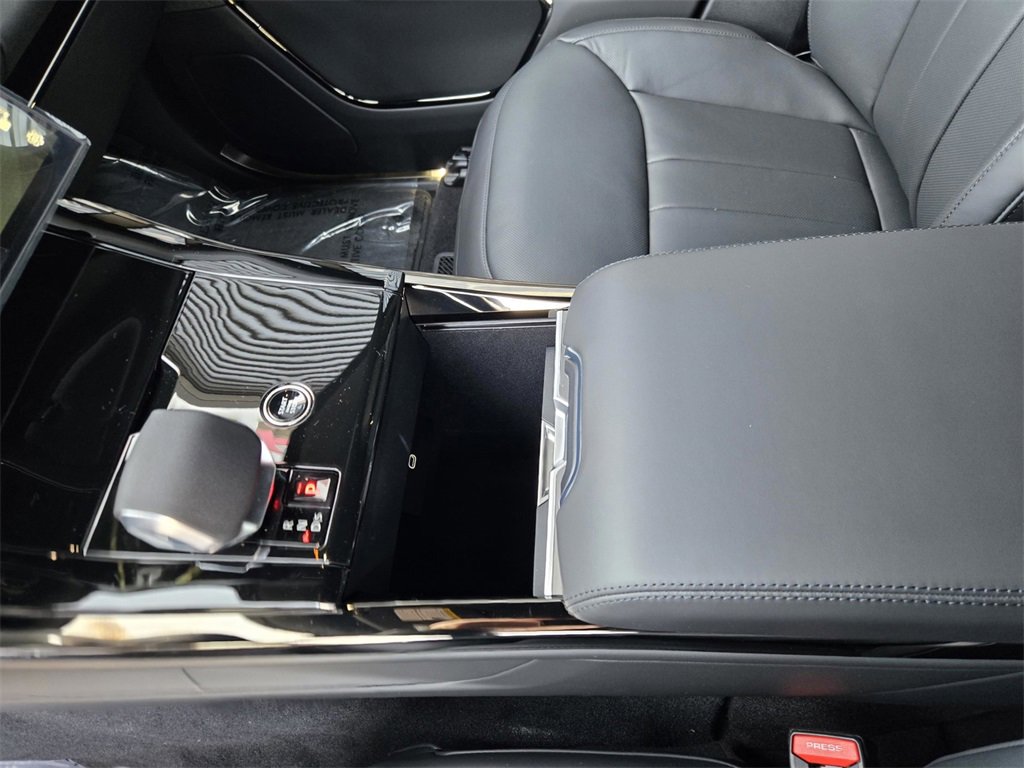 New 2026 Land Rover Range Rover Sport SE image 15