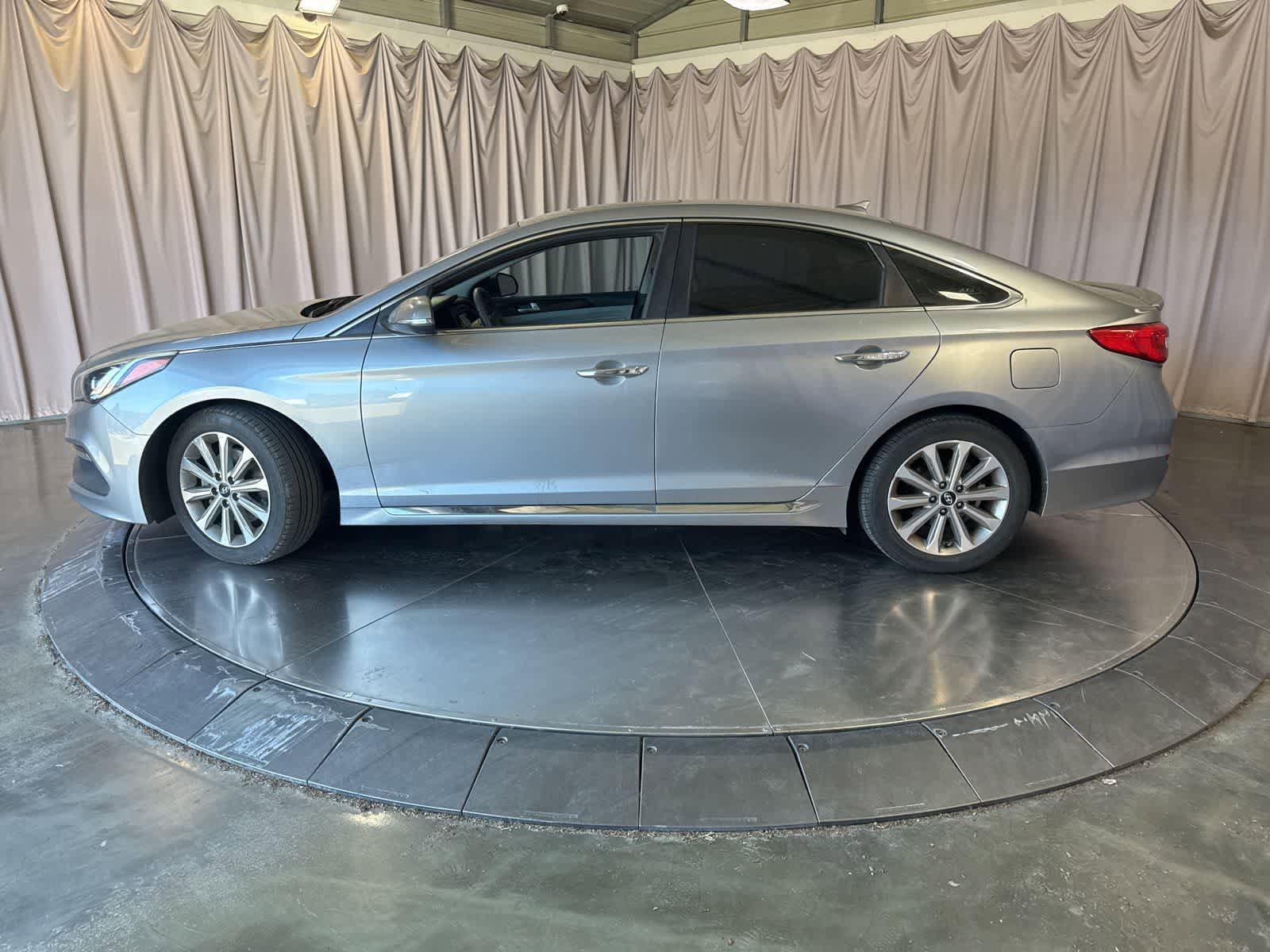 Used 2016 Hyundai Sonata Limited w/ Cargo Package FWD image 8
