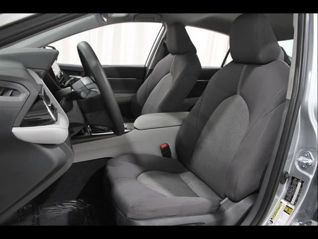 Used 2024 Toyota Camry LE FWD image 5