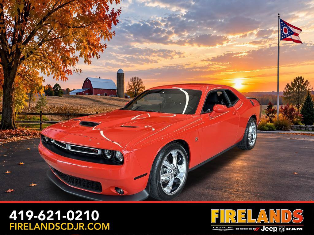 Used 2021 Dodge Challenger R/T Scat Pack w/ Scat Pack Stripe RWD image 1