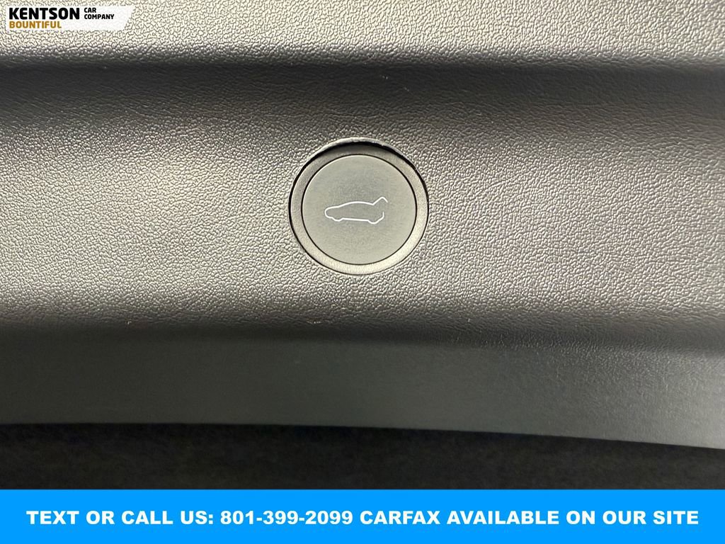 Used 2024 Tesla Model Y Long Range image 35