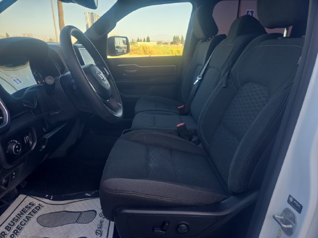 Used 2025 RAM 1500 Big Horn AWD/4WD image 9