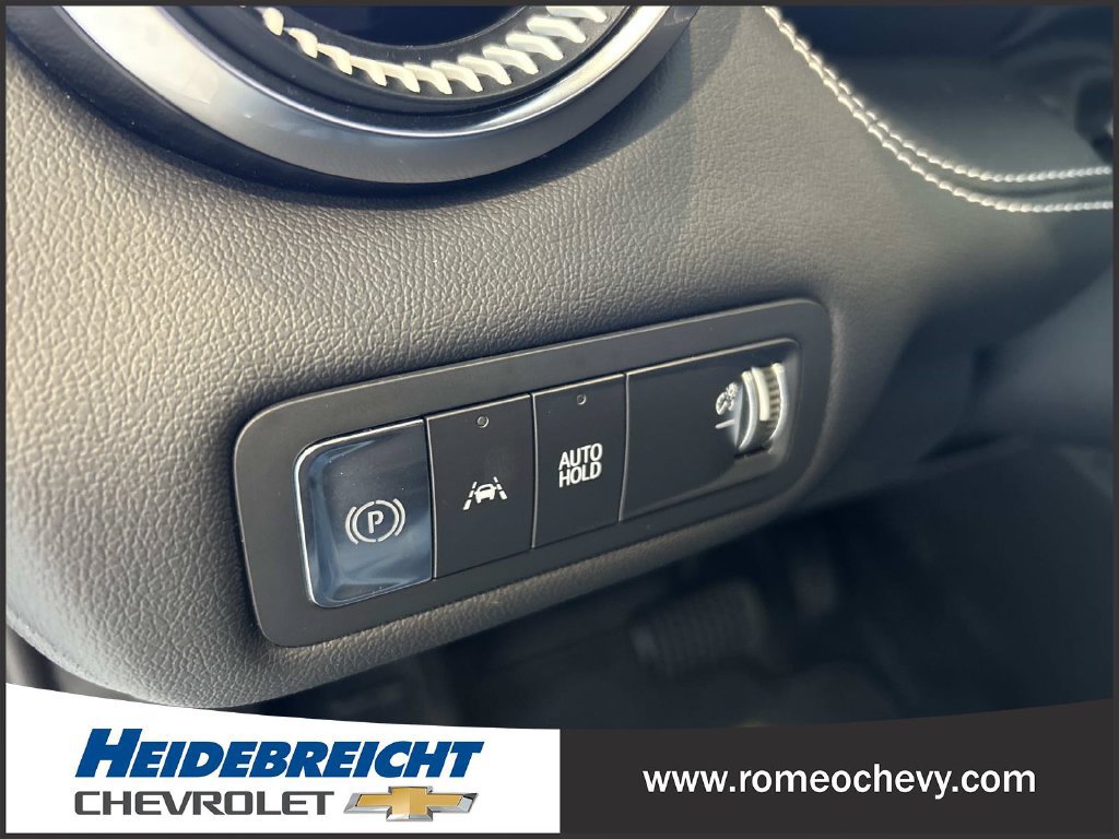 Used 2024 Chevrolet Blazer EV LT AWD/4WD image 32