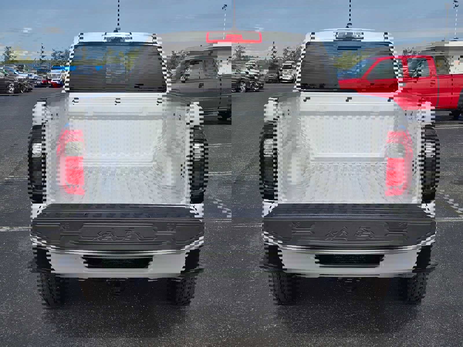 New 2024 GMC Canyon Elevation w/ Convenience Package image 10