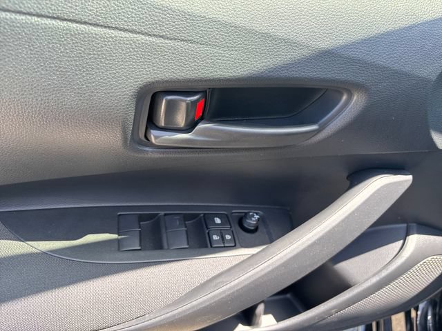 Used 2026 Toyota Corolla LE FWD image 27