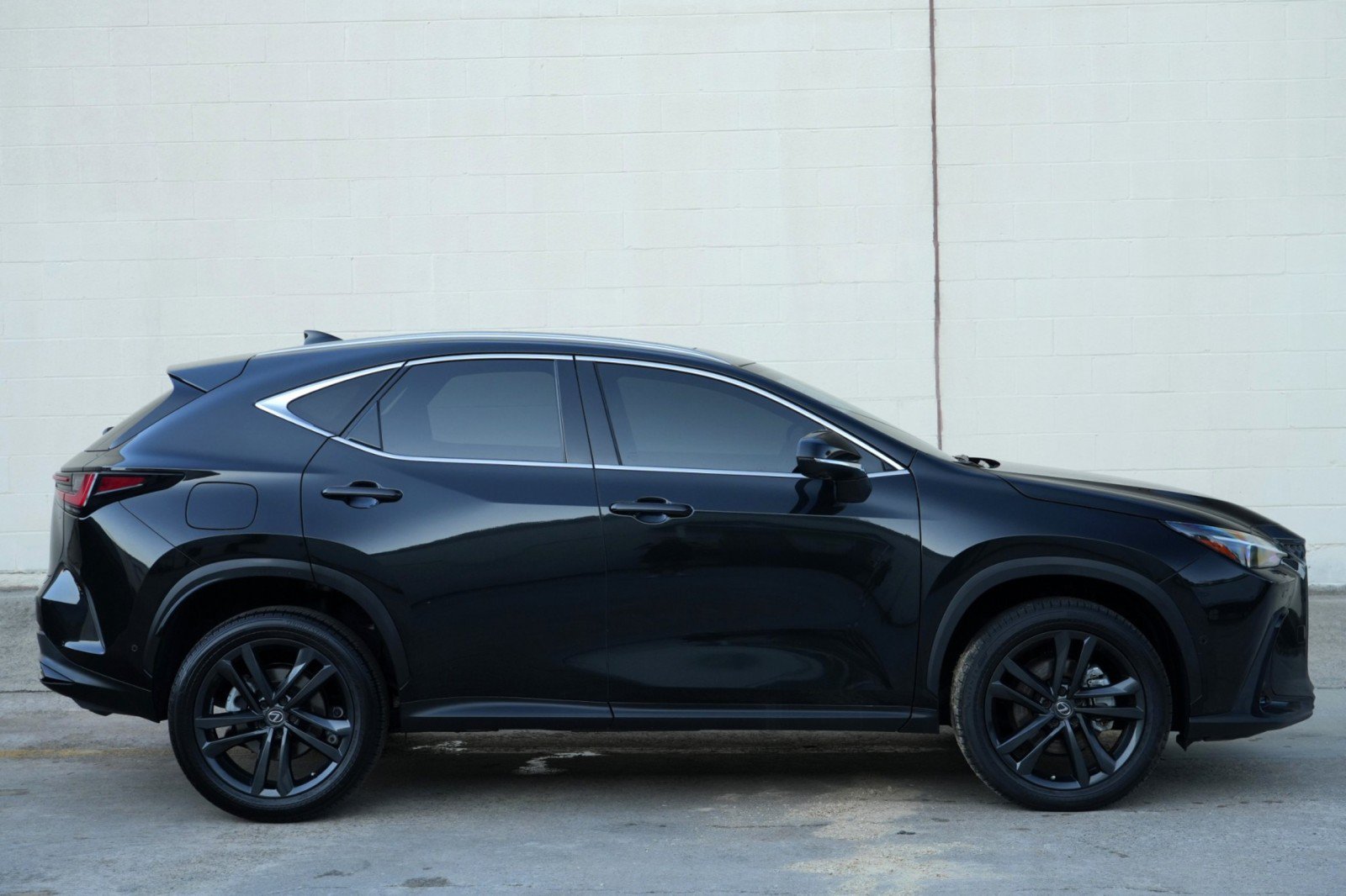 Used 2022 Lexus NX 450h+ AWD w/ Vision Package image 55