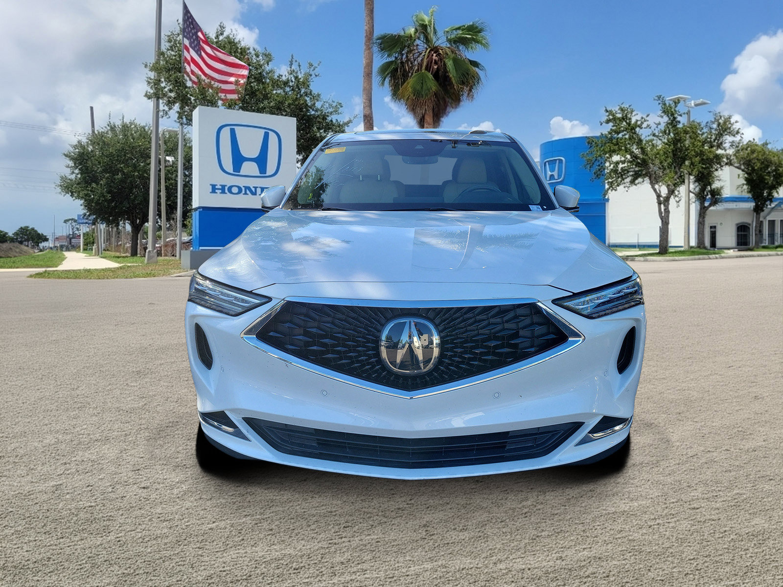 Used 2023 Acura MDX w/ Technology Package AWD/4WD image 2