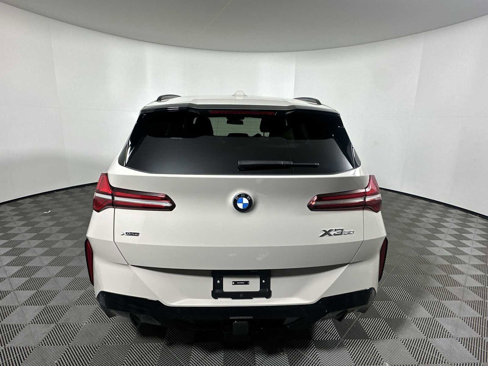 New 2026 BMW X3 xDrive30 w/ M Sport Package image 2