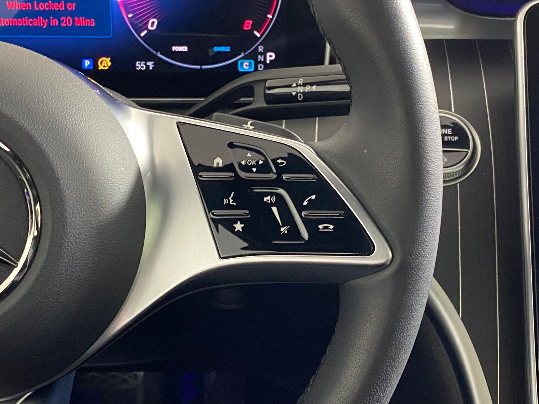 Used 2025 Mercedes-Benz C 300 4MATIC Sedan image 29