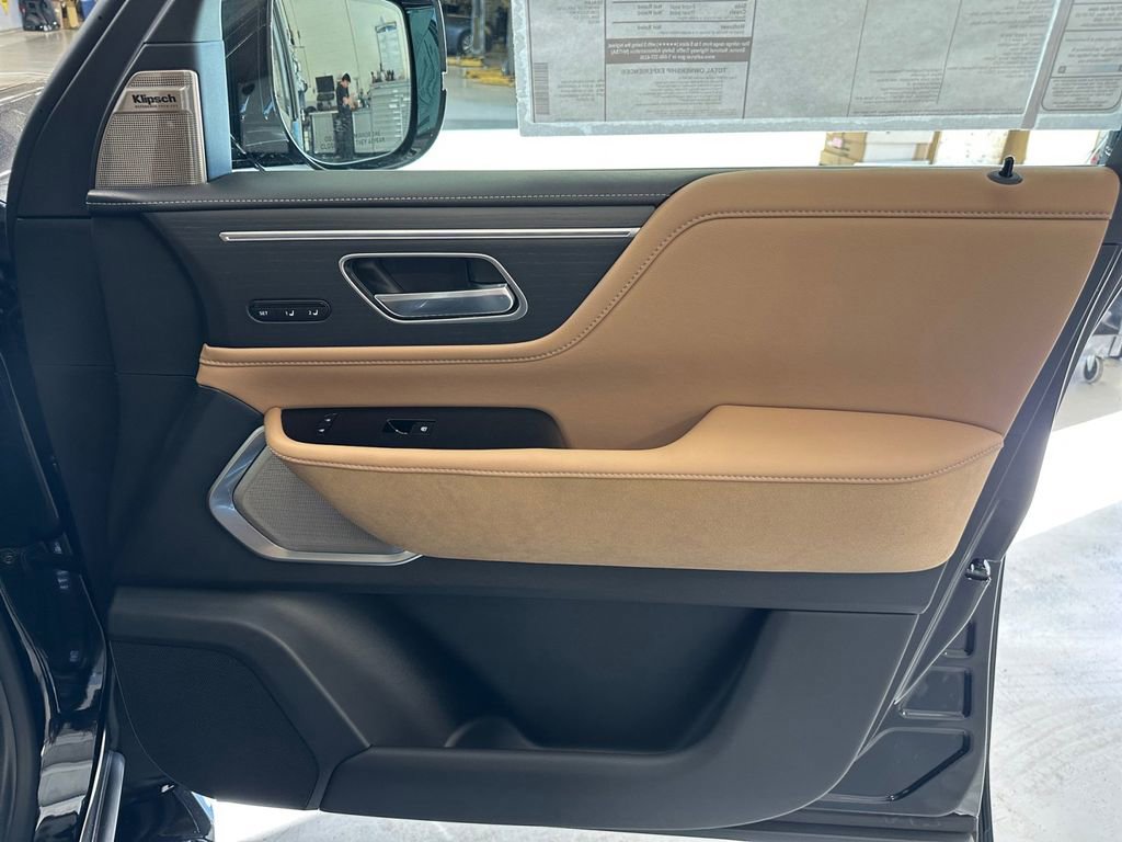 New 2025 INFINITI QX80 Sensory w/ Exterior Package image 28