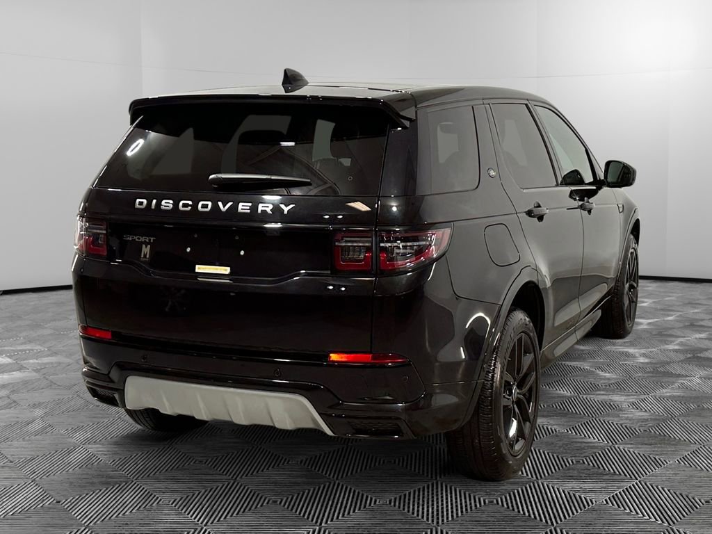 Used 2025 Land Rover Discovery Sport S image 5