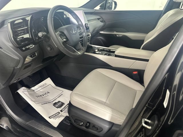 Used 2024 Lexus RX 350 Premium w/ Cold Area Package AWD/4WD image 18