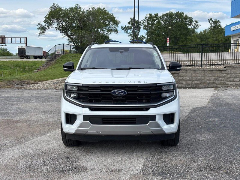 Used 2025 Ford Expedition Max Platinum AWD/4WD image 8