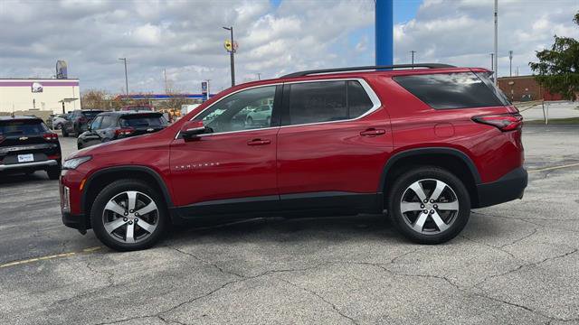 Used 2023 Chevrolet Traverse LT w/ LT Premium Package AWD/4WD image 6