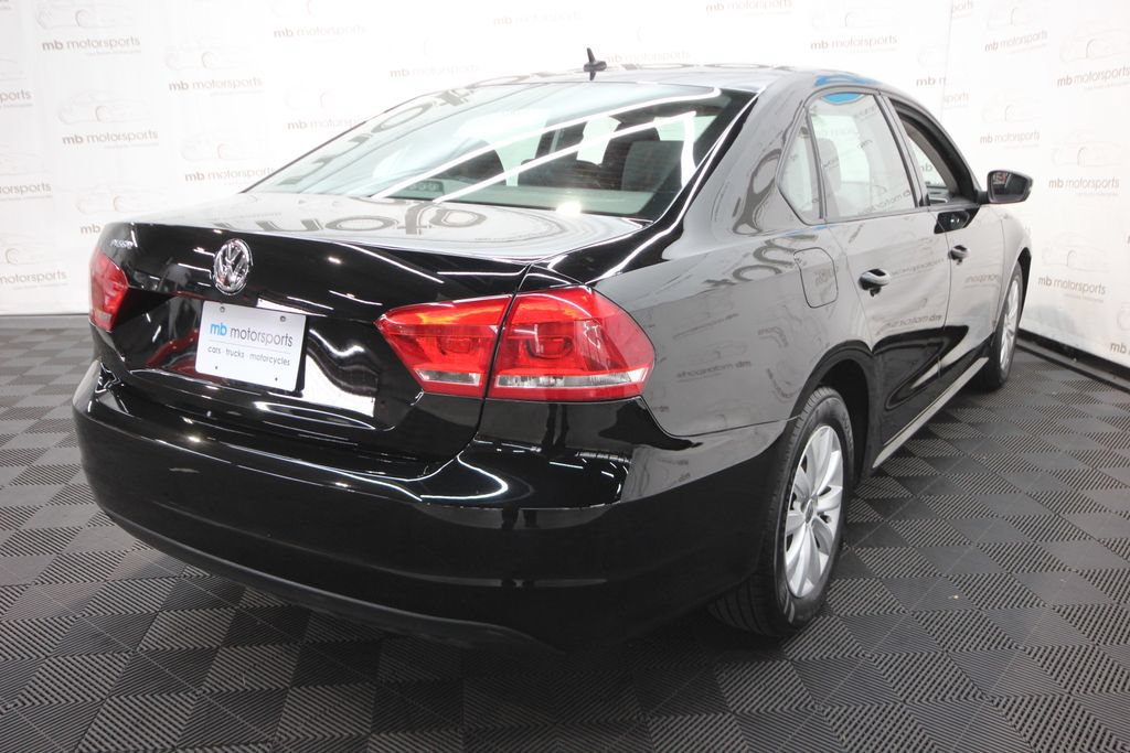 Used 2013 Volkswagen Passat 2.5 S FWD image 6