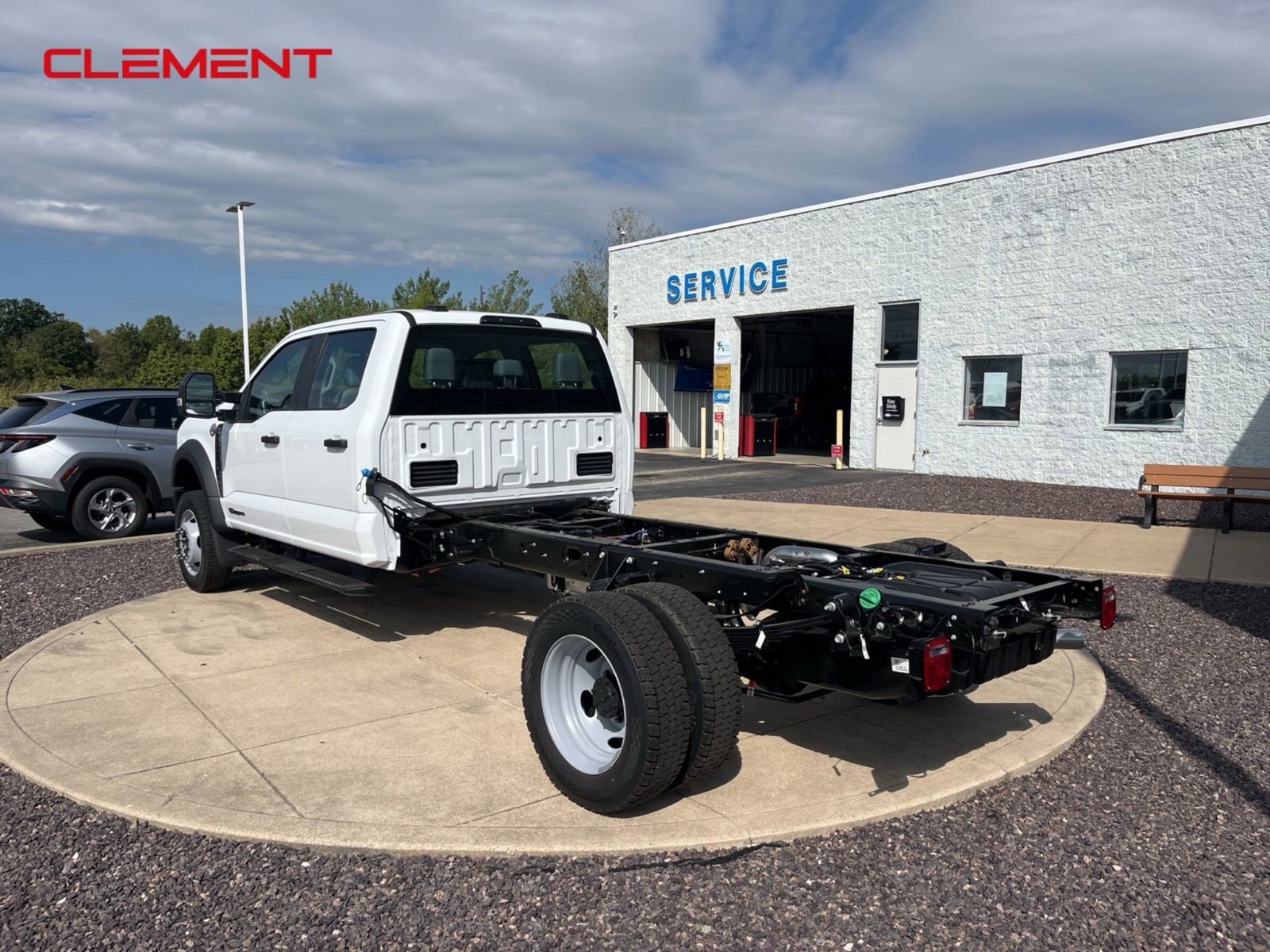 New 2026 Ford F550 4x4 Crew Cab image 24