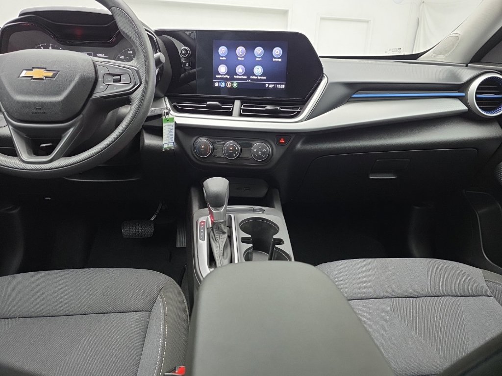 Used 2024 Chevrolet Trax LS FWD image 31