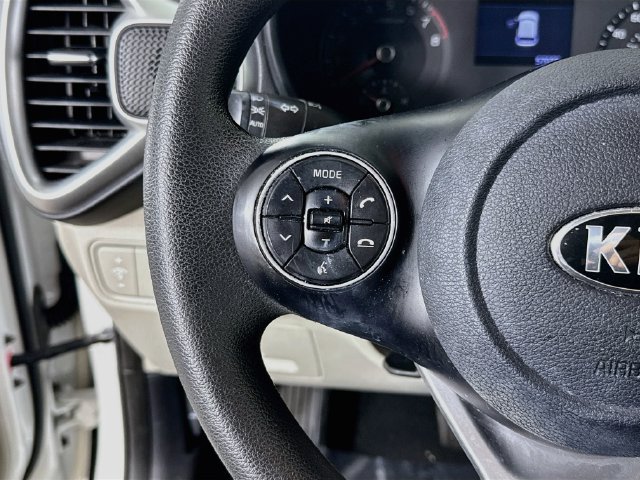 Used 2021 Kia Soul LX FWD image 13