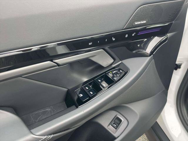 Used 2026 BMW 530i xDrive image 16