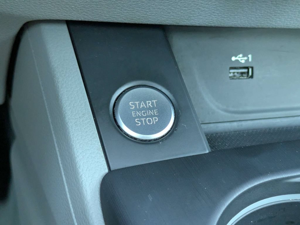 Used 2019 Audi A4 2.0T Premium w/ Convenience Package FWD image 25