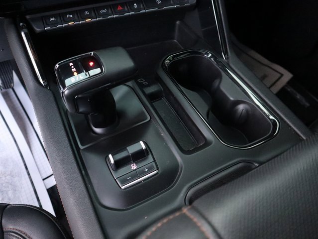 Used 2024 GMC Sierra 1500 AT4 w/ Technology Package image 40