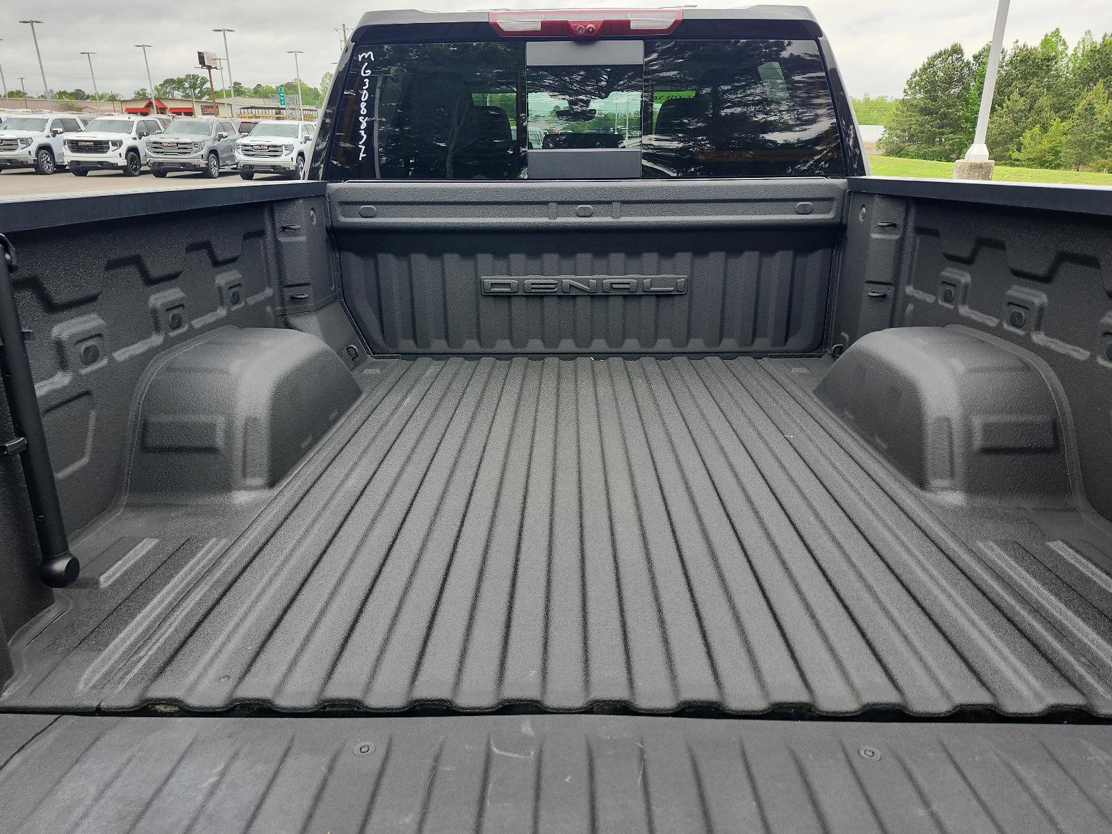 Used 2021 GMC Sierra 1500 Denali w/ Denali Ultimate Package image 13