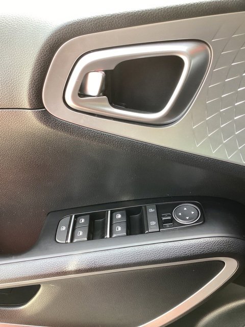Used 2024 Kia Soul LX w/ Option Group 015 image 13