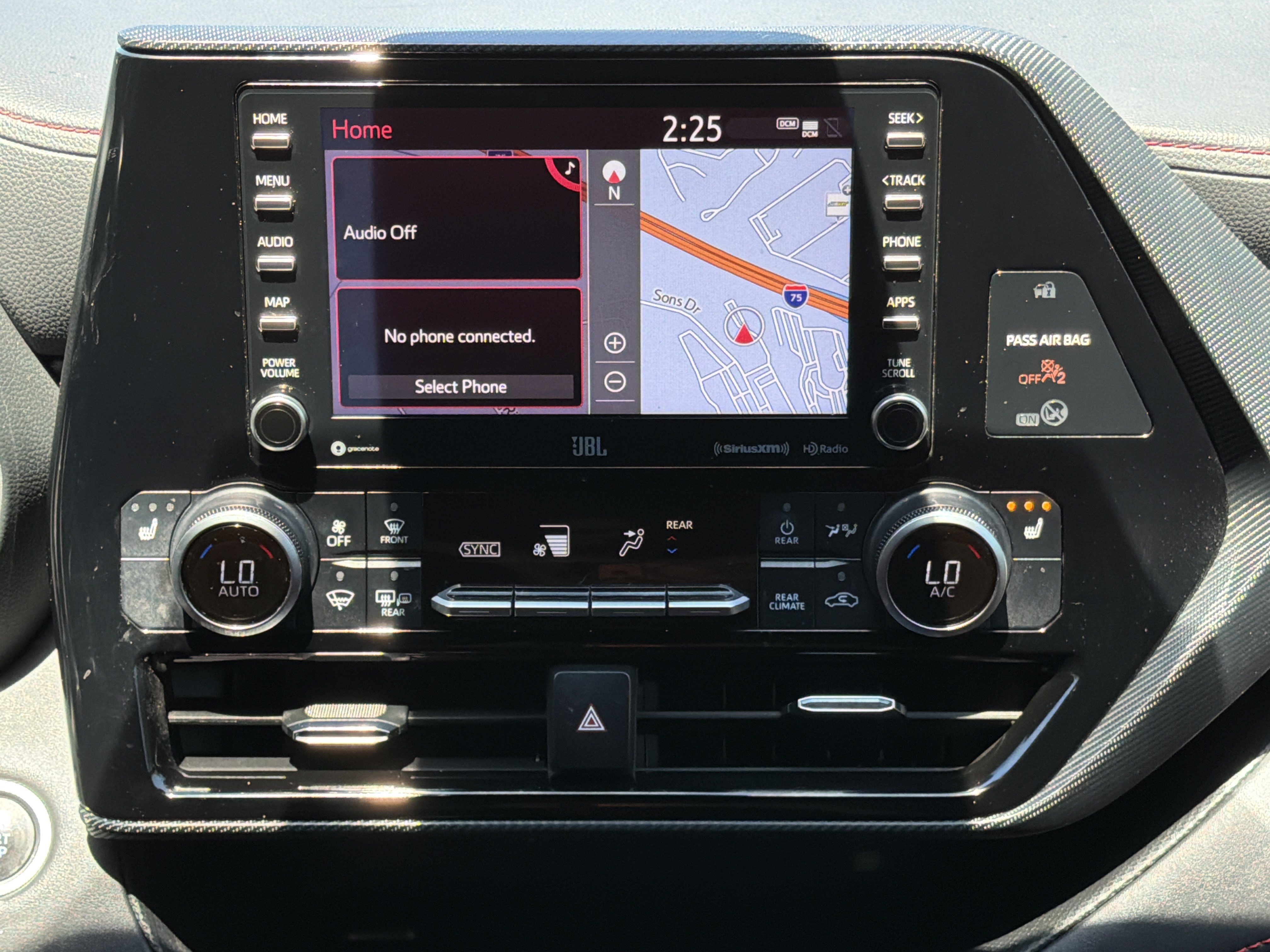 Used 2021 Toyota Highlander XSE AWD/4WD image 5