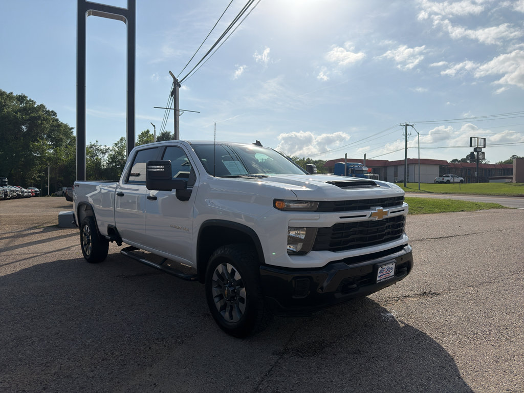 Used 2025 Chevrolet Silverado 2500 Custom w/ Custom Value Package AWD/4WD image 12