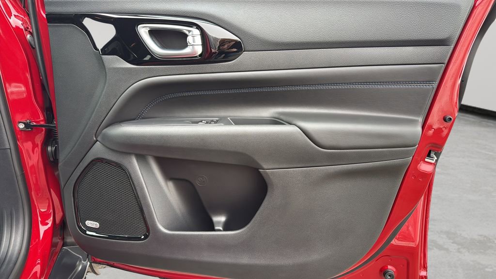 New 2026 Jeep Compass Limited w/ Sun, Sound & Navigation Group image 10