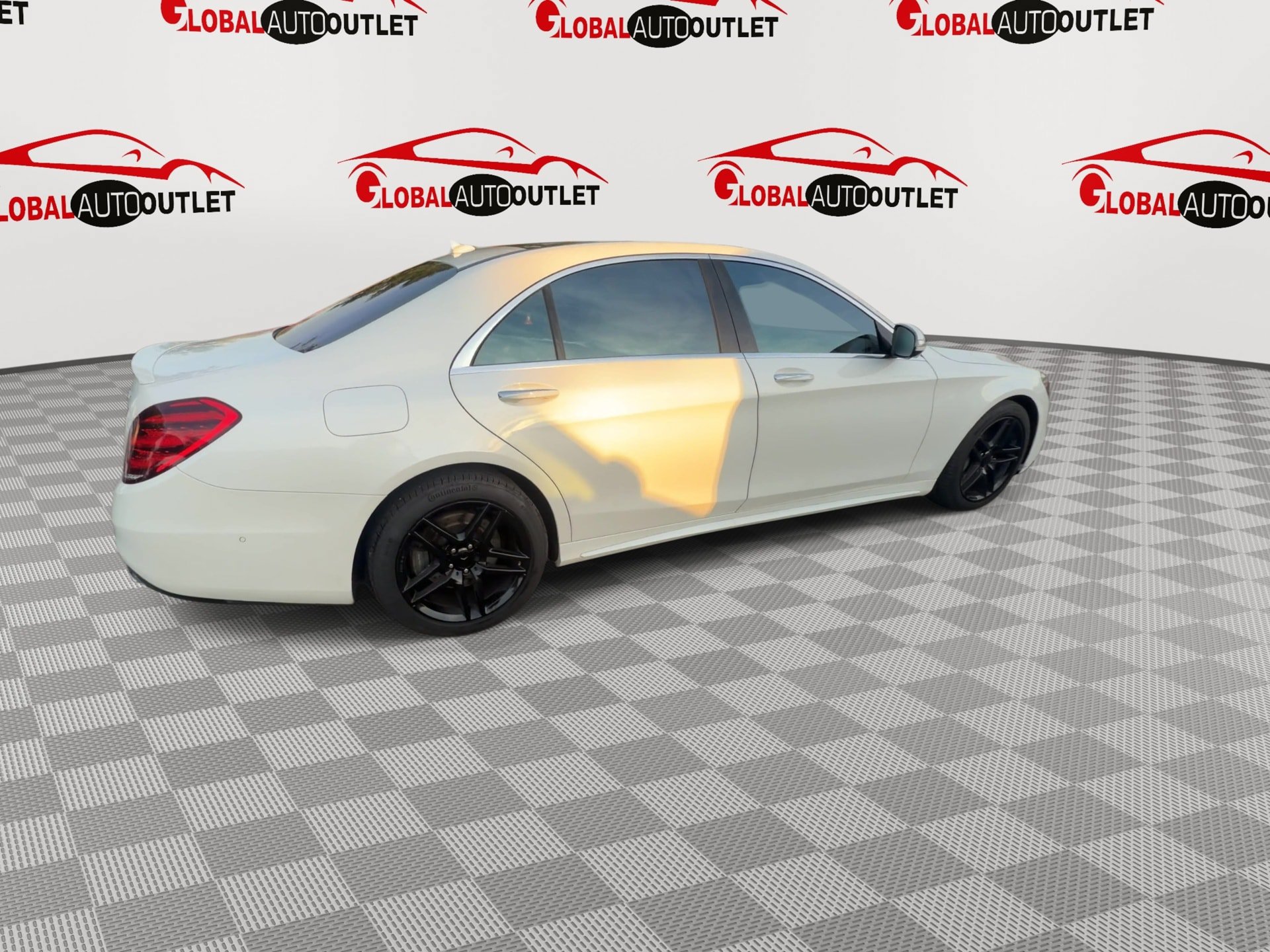 Used 2019 Mercedes-Benz S 560 4MATIC Sedan image 8