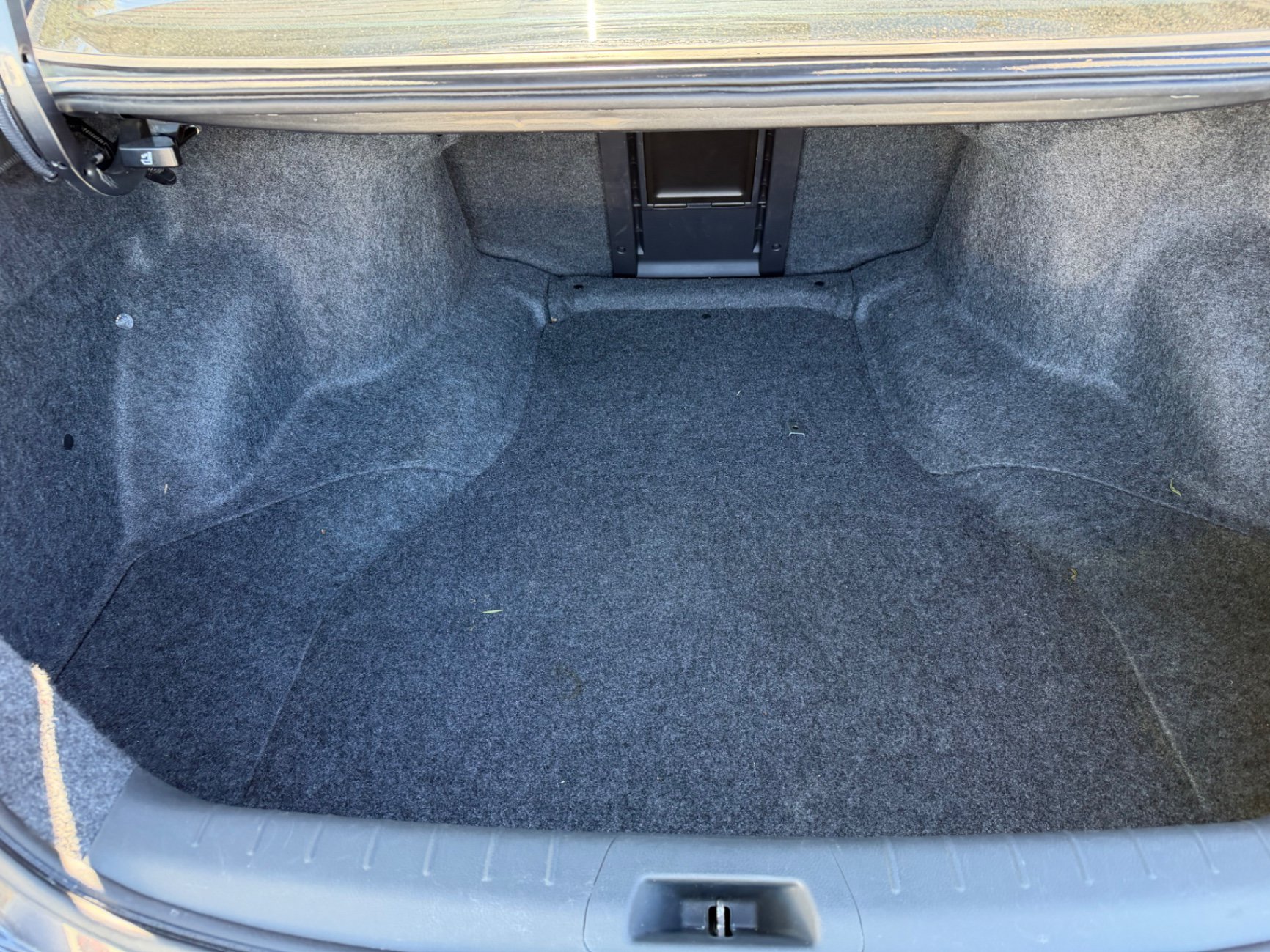 Used 2010 Honda Accord LX image 9