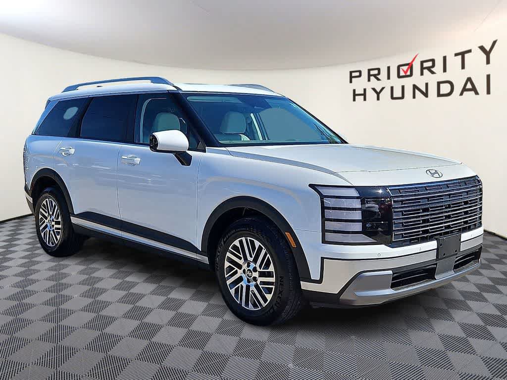 Used 2026 Hyundai Palisade SEL FWD image 3