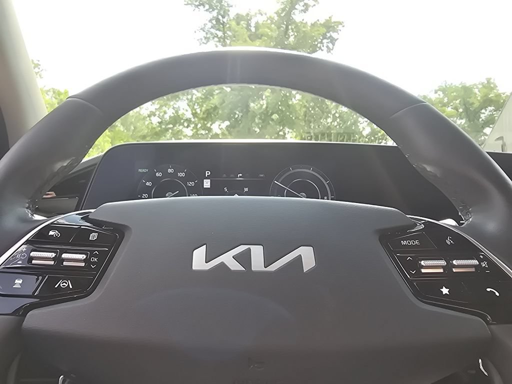 Used 2024 Kia Niro Wind w/ Wind Preserve Package FWD image 27
