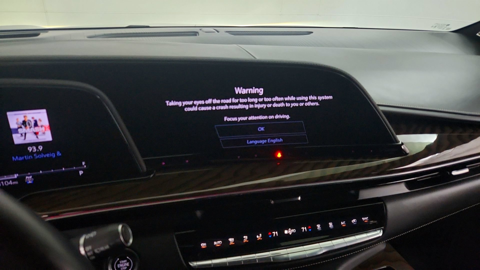 Used 2024 Cadillac Escalade Sport Platinum w/ LPO, ONYX Package AWD/4WD image 20