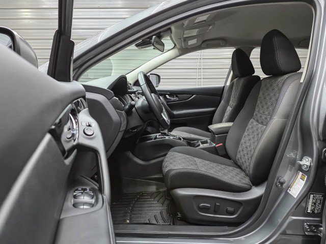 Used 2019 Nissan Rogue Sport SV w/ All-Weather Package AWD/4WD image 14