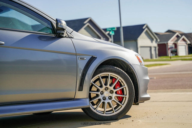 Used 2015 Mitsubishi Lancer Evolution GSR image 27