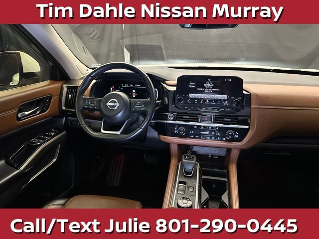Used 2024 Nissan Pathfinder Platinum AWD/4WD image 20