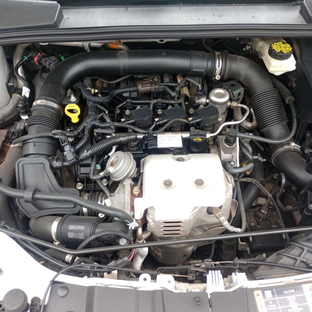 Used 2018 Ford Focus SE w/ SE Appearance Package FWD image 25