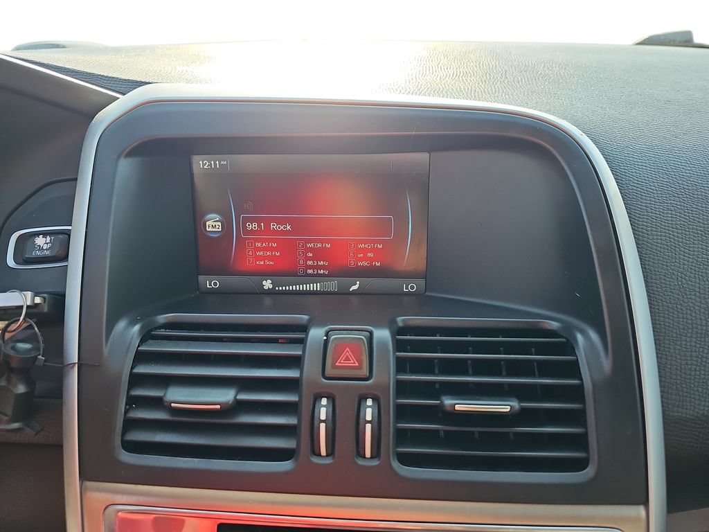 Used 2011 Volvo XC60 3.2 FWD image 22